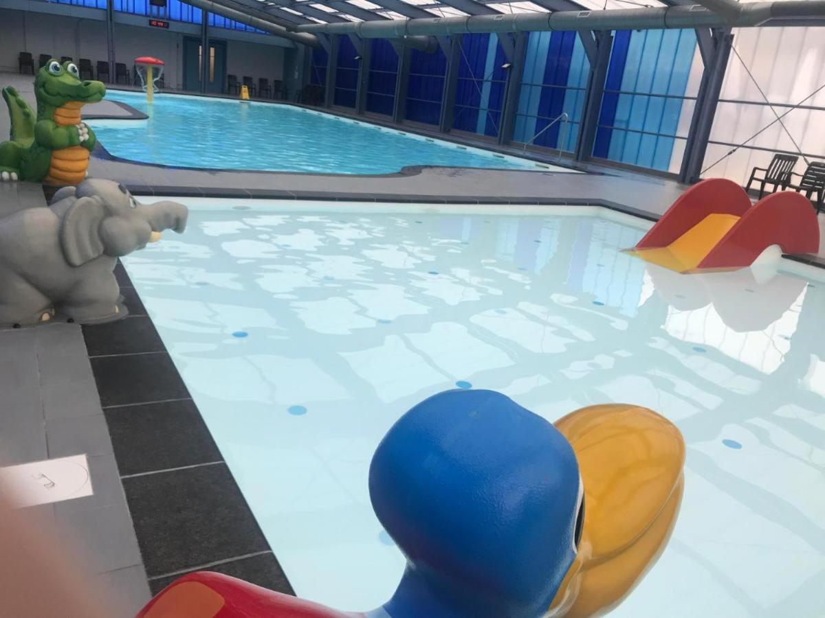 Het Familie Boshuisje - Vakantiewoning Op Prachtig Park Met Veel Faciliteiten Inc Ligbad Gramsbergen Εξωτερικό φωτογραφία