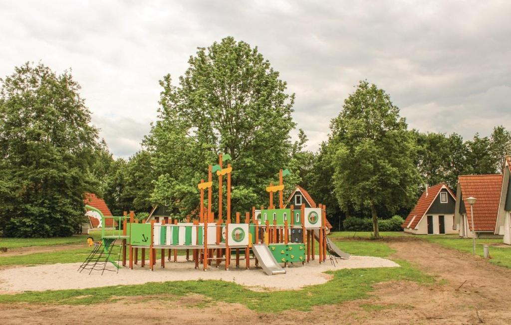 Het Familie Boshuisje - Vakantiewoning Op Prachtig Park Met Veel Faciliteiten Inc Ligbad Gramsbergen Εξωτερικό φωτογραφία